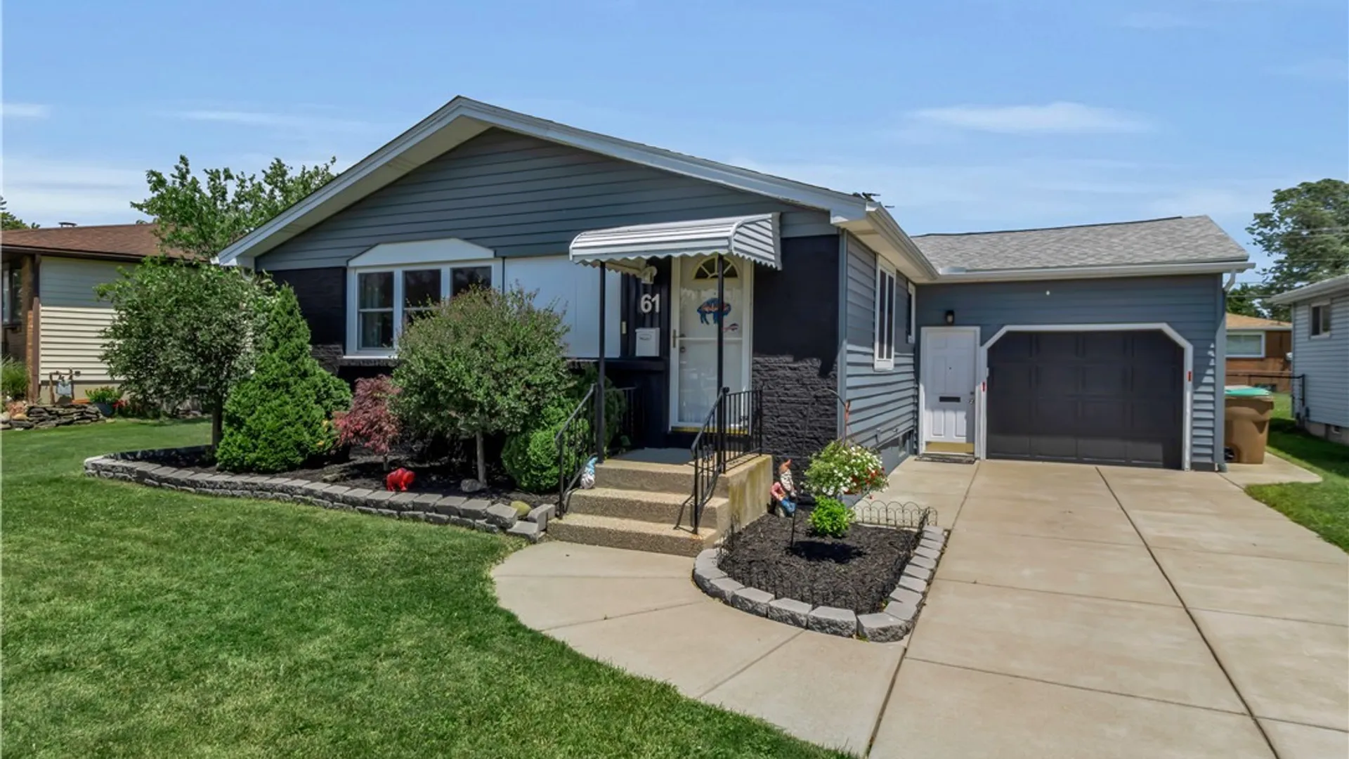 Property at 61 Bay Lane, Cheektowaga, NY 14225 2
