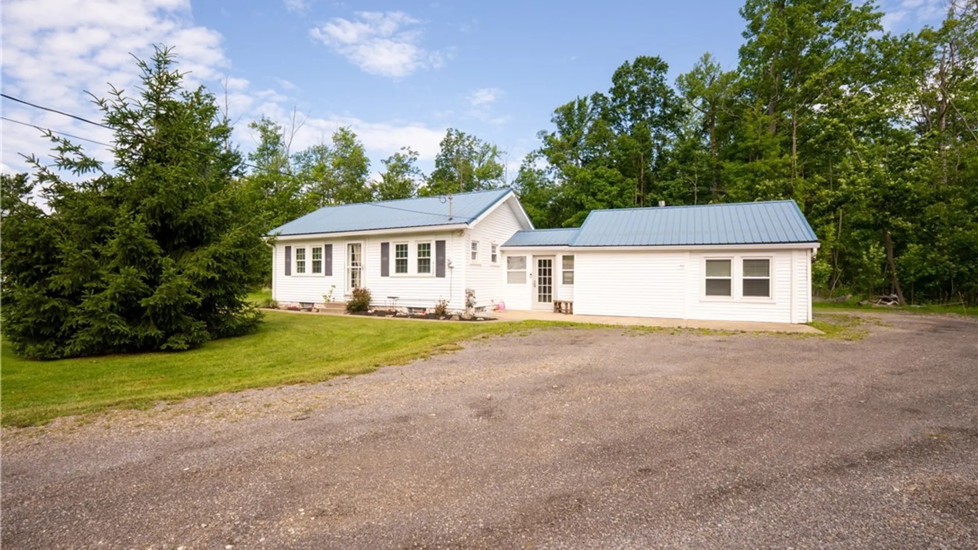 Property at 9578 Maplewood Street, Evans, NY 14006 2
