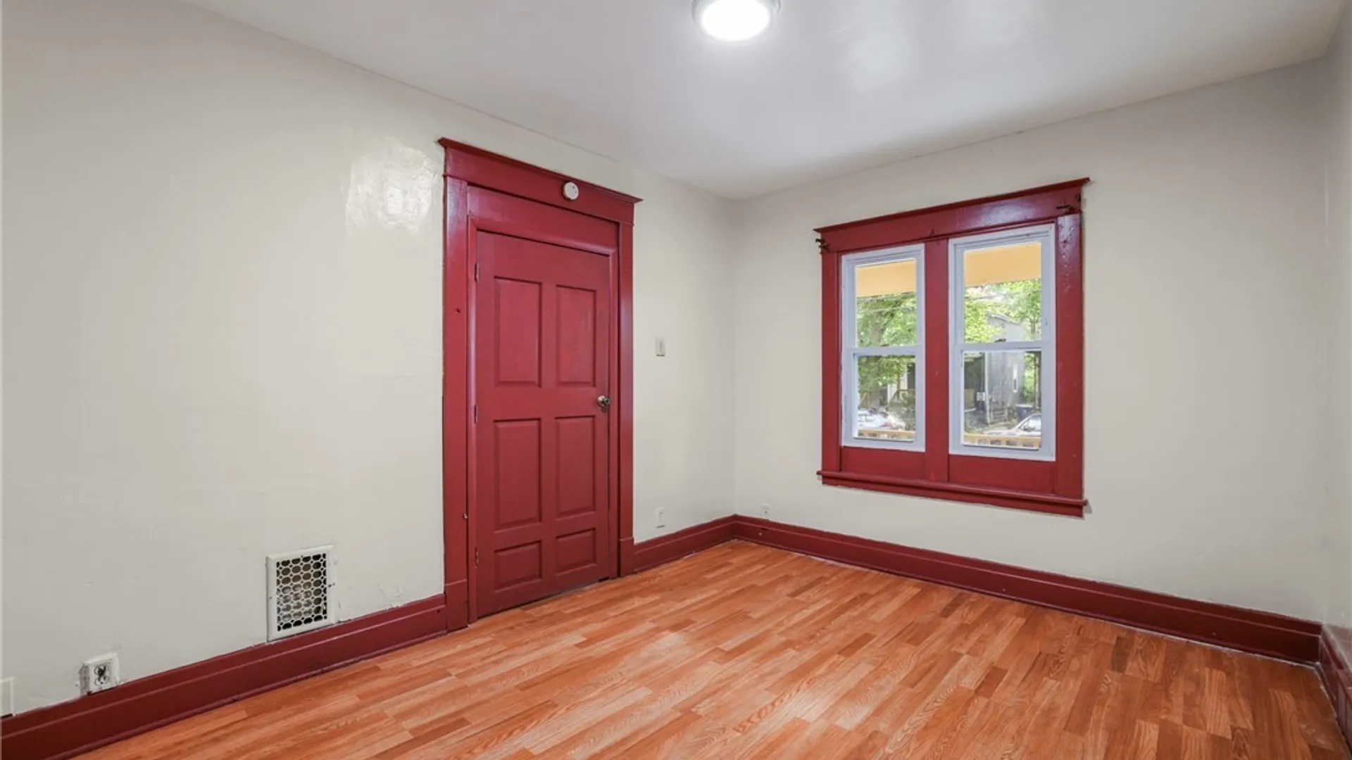 Property at 253 Benzinger Street, Buffalo, NY 14206 6