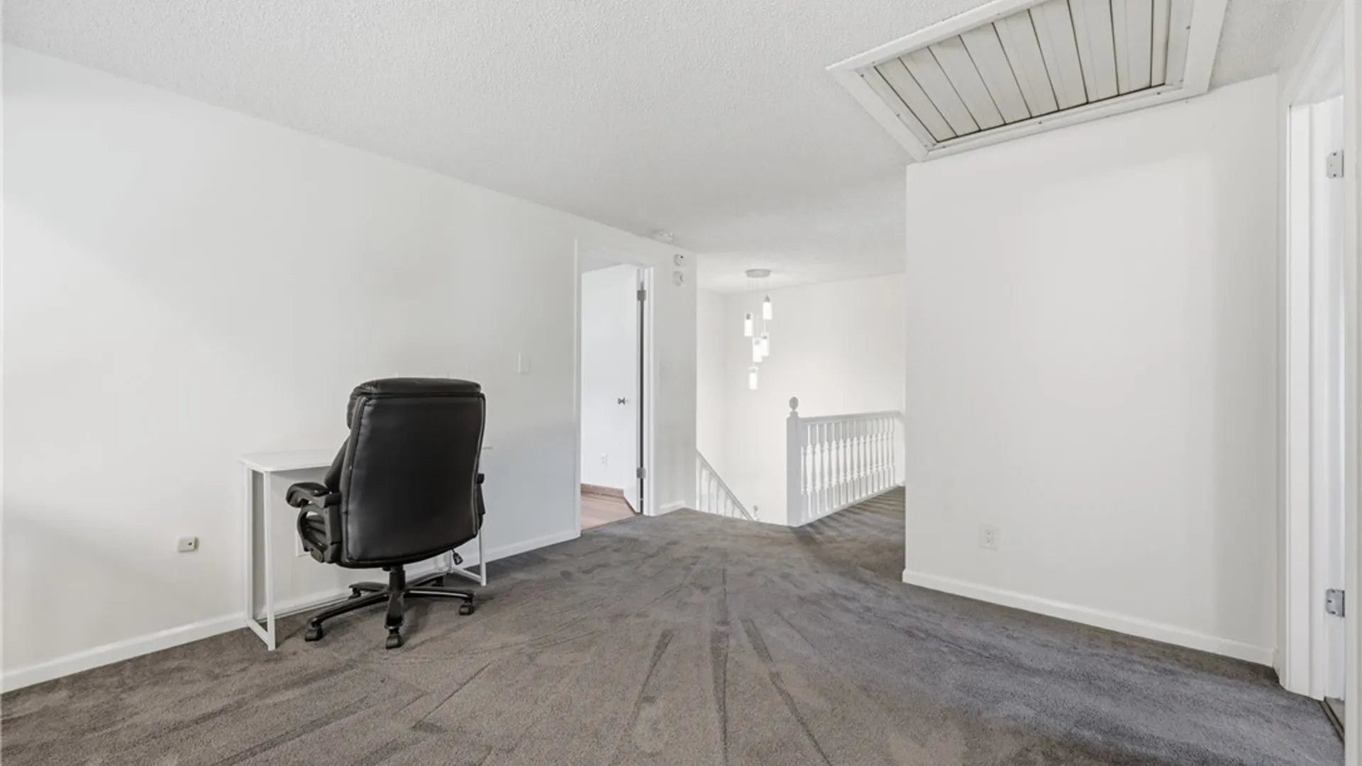 Property at 11 Bywater Court, Amherst, NY 14221 24