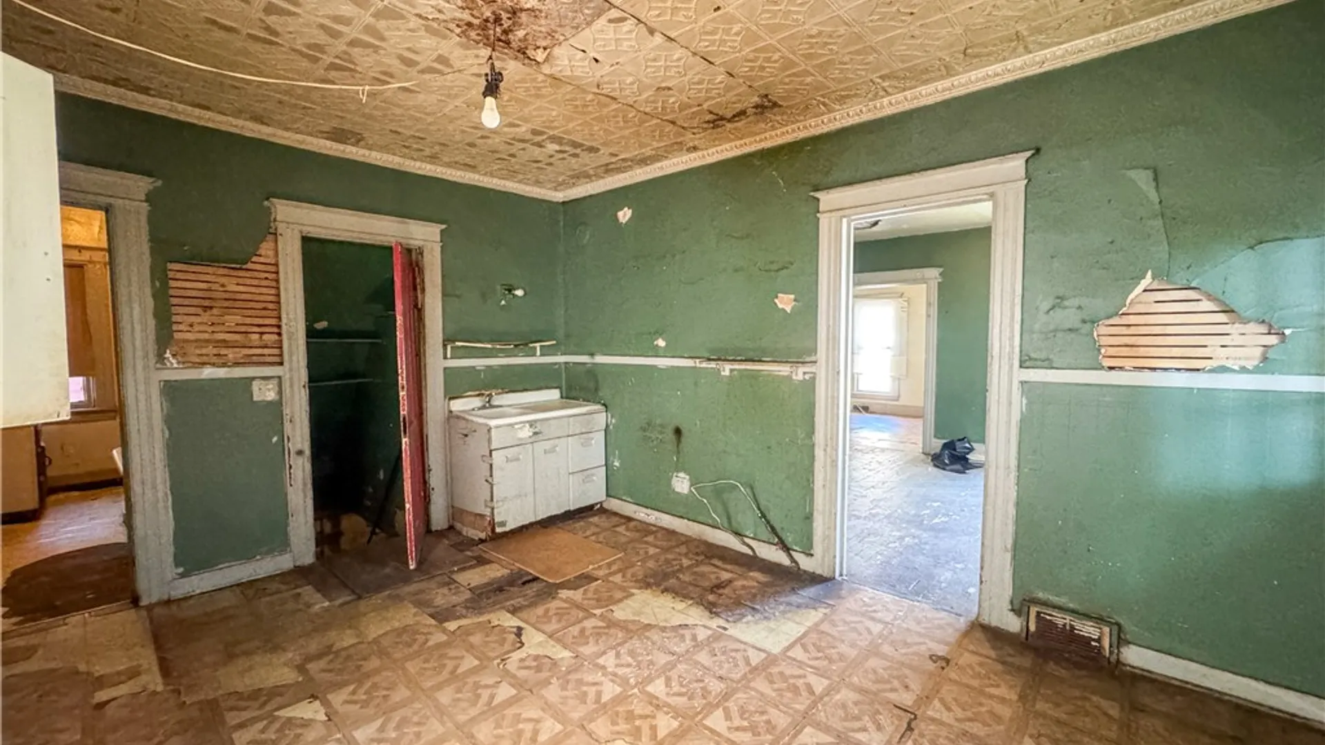 Property at 15 Centennial Street, Rochester, NY 14611 13