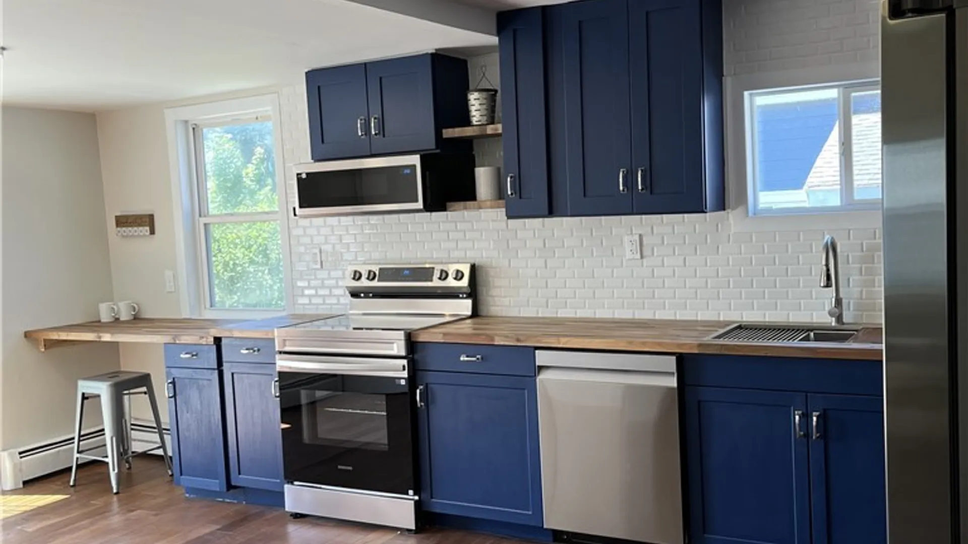 Property at 240 Syracuse Avenue, Oswego, NY 13126 17
