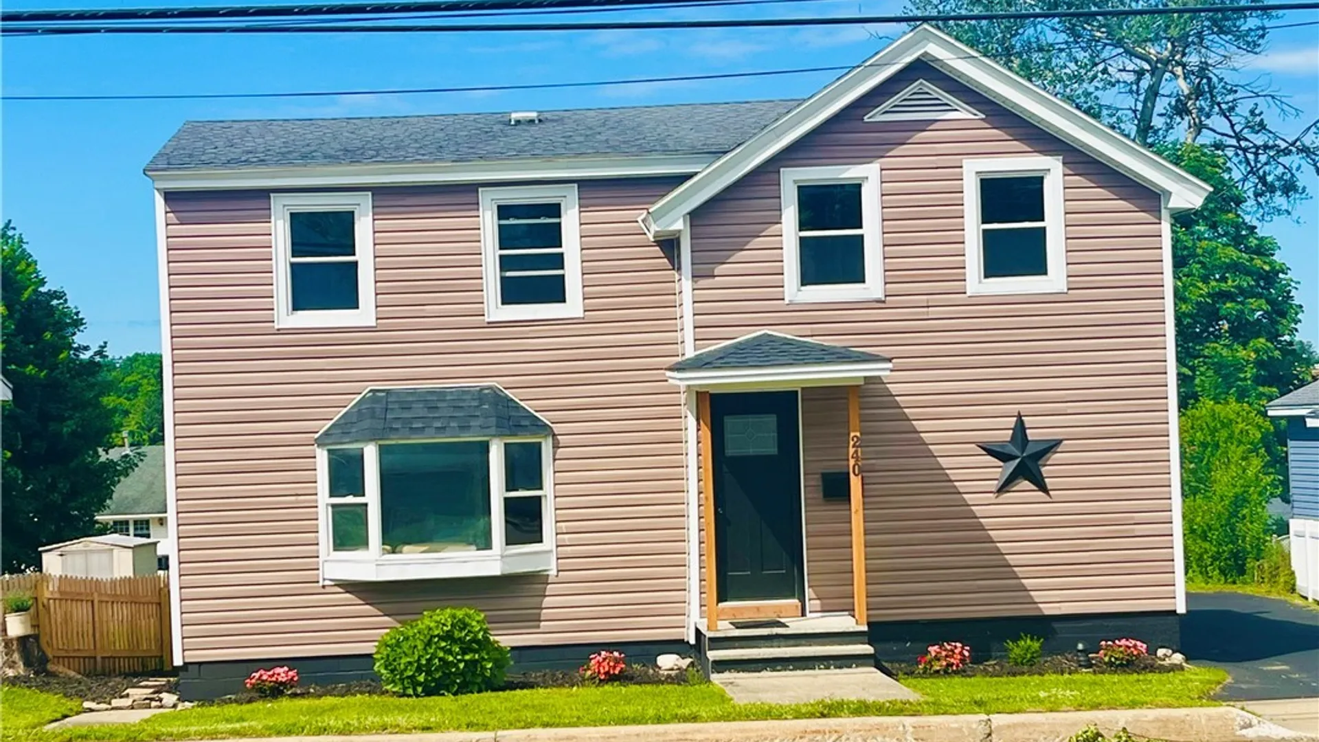 Property at 240 Syracuse Avenue, Oswego, NY 13126 2