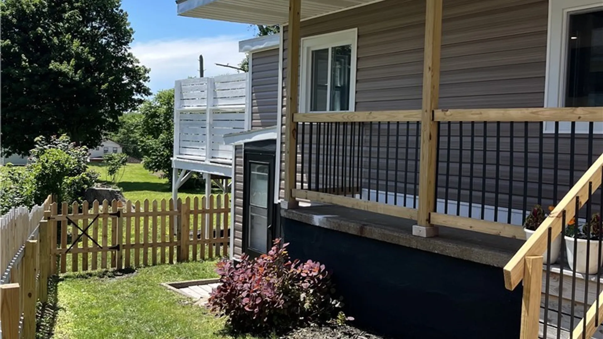 Property at 240 Syracuse Avenue, Oswego, NY 13126 7
