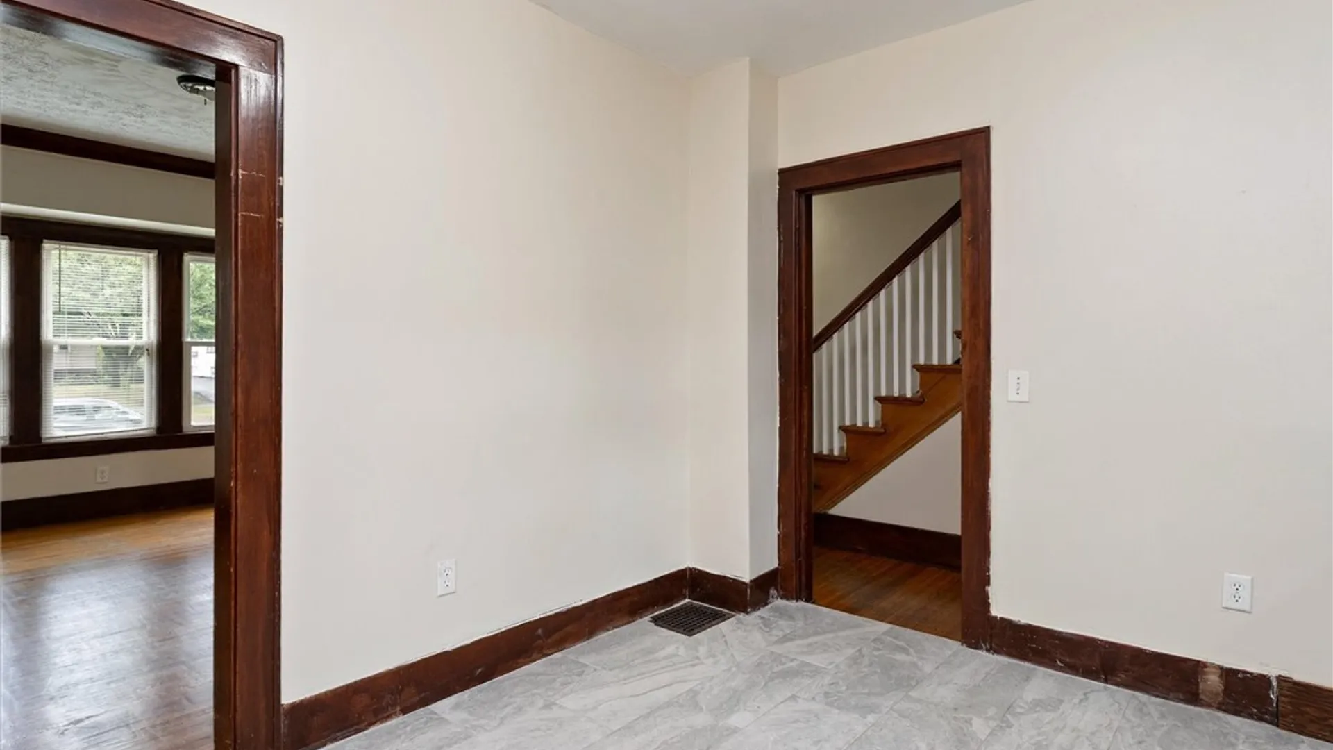 Property at 19 Genesee Park Boulevard, Rochester, NY 14611 24