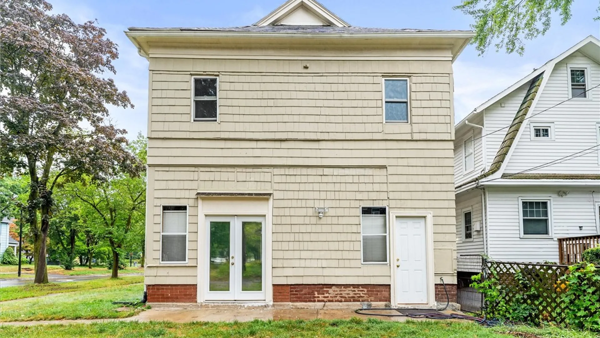 Property at 19 Genesee Park Boulevard, Rochester, NY 14611 3