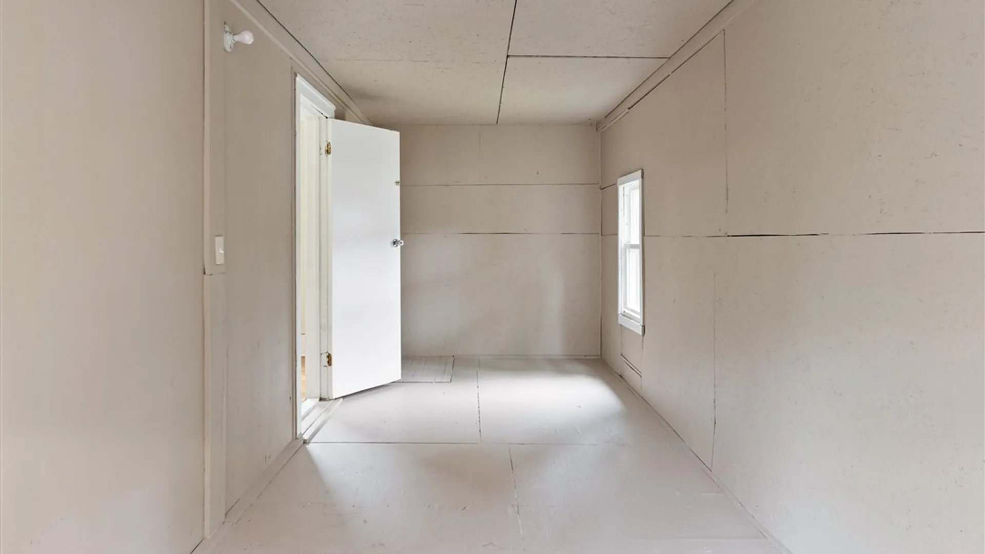 Property at 19 Genesee Park Boulevard, Rochester, NY 14611 35