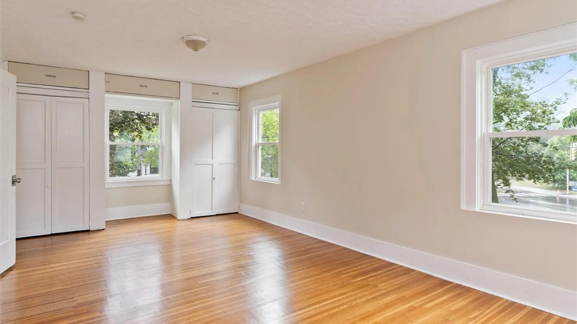 Property at 19 Genesee Park Boulevard, Rochester, NY 14611 38