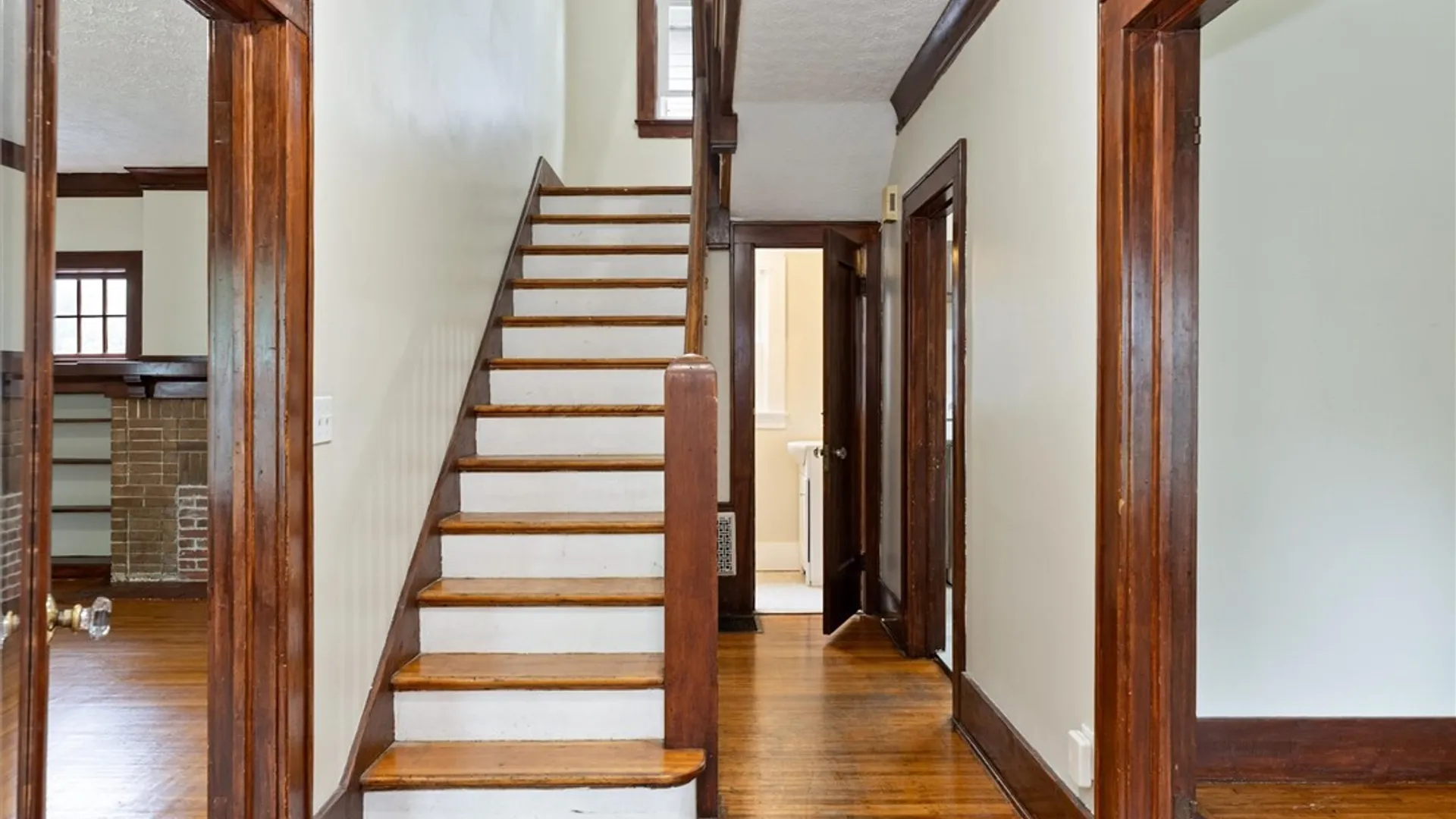 Property at 19 Genesee Park Boulevard, Rochester, NY 14611 7
