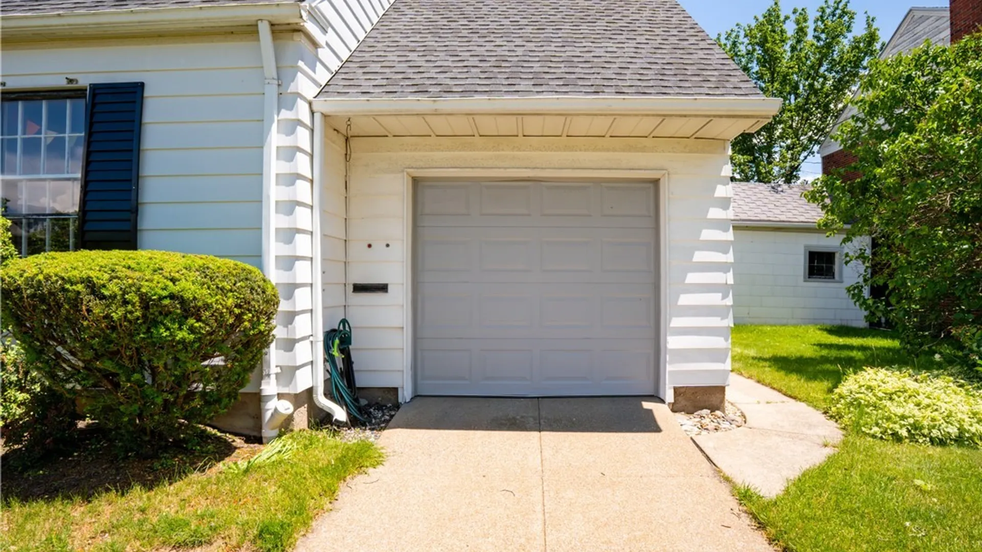Property at 769 Colvin Boulevard, Tonawanda, NY 14217 4