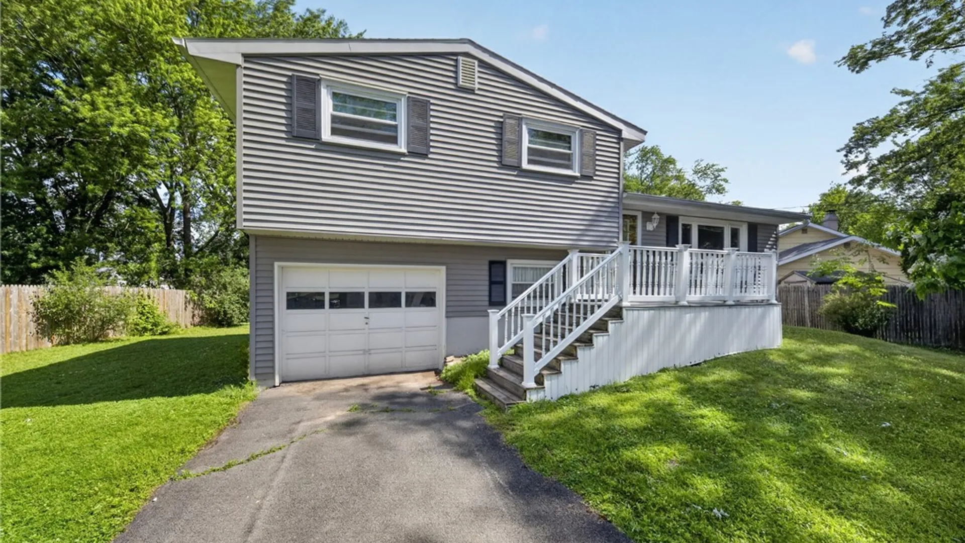 Property at 21 Limetree Lane, Clay, NY 13090 2