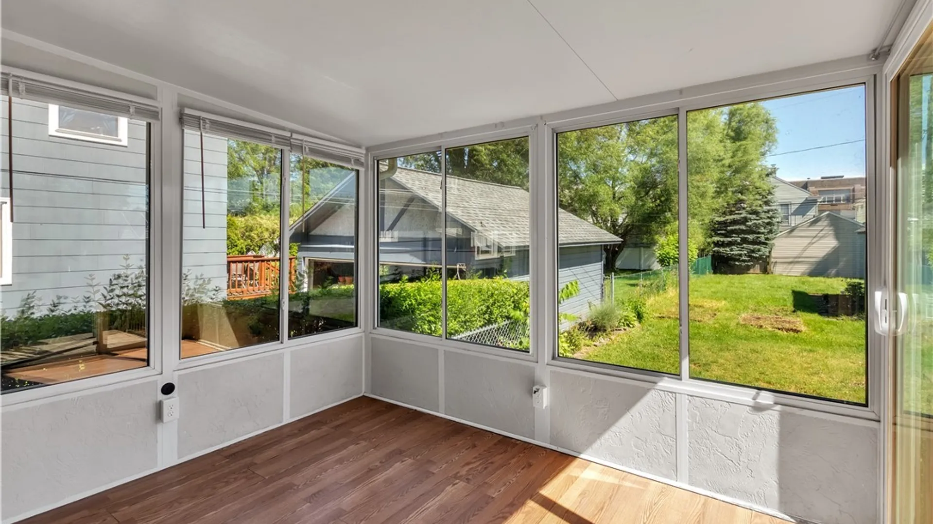 Property at 40 Mckinley Avenue, Tonawanda, NY 14217 31