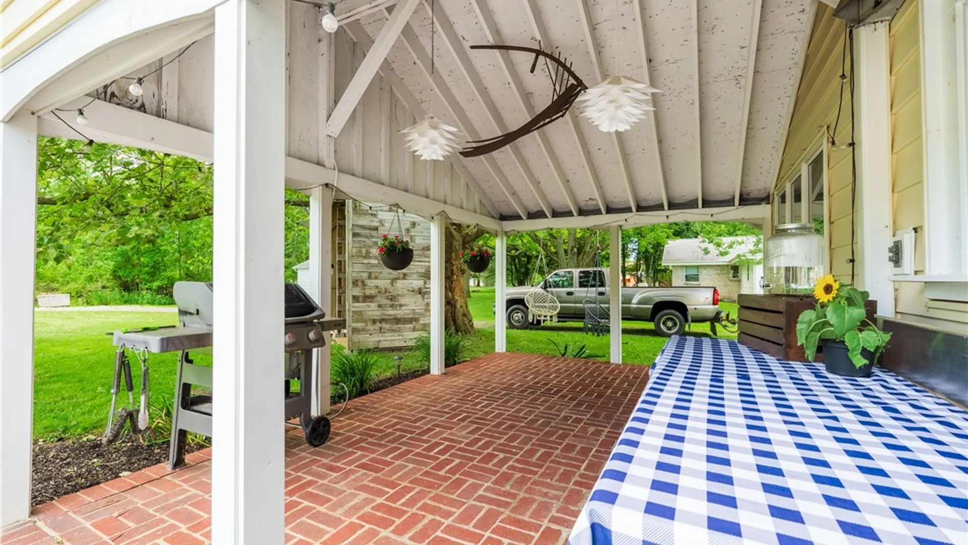 Property at 9001 Fairways Circle, Clarence, NY 14031 35