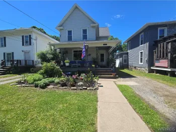 1002 West Avenue, Shelby, NY 14103