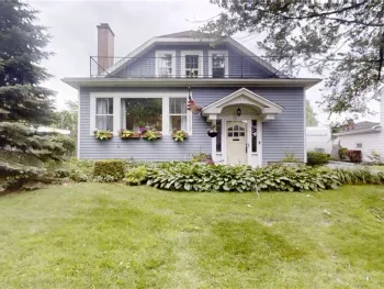 Property at 105 Hyledge Dr, Amherst, NY 14226