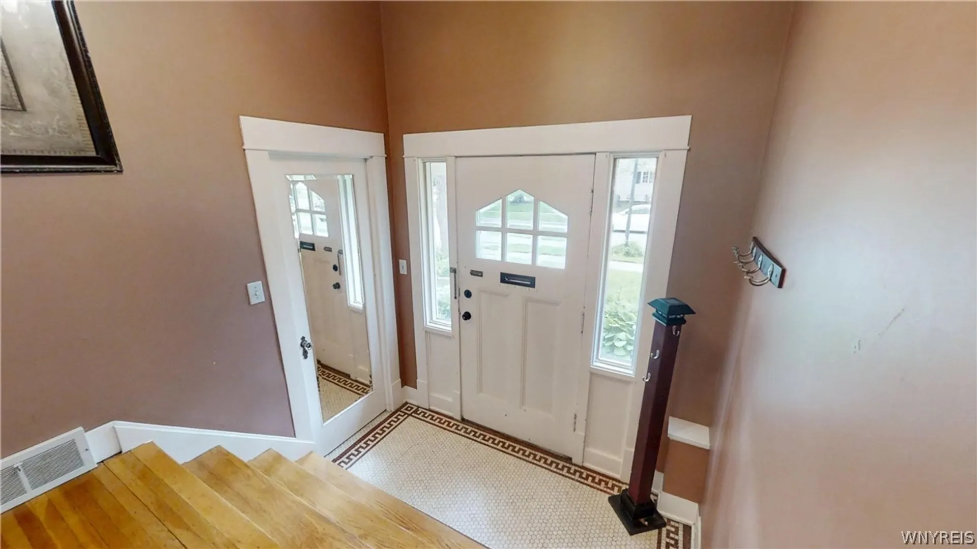 Property at 105 Hyledge Dr, Amherst, NY 14226 4