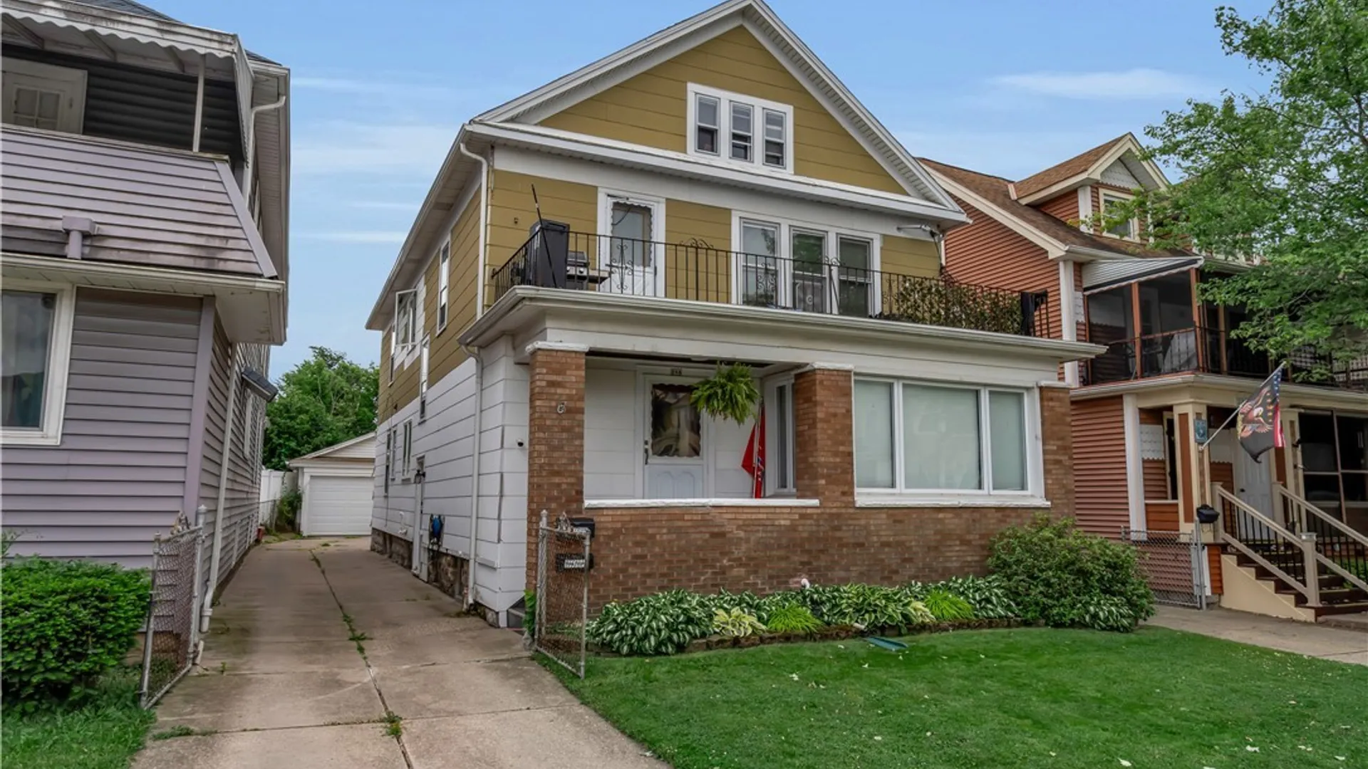 Property at 285 Hartwell Road, Buffalo, NY 14216 2
