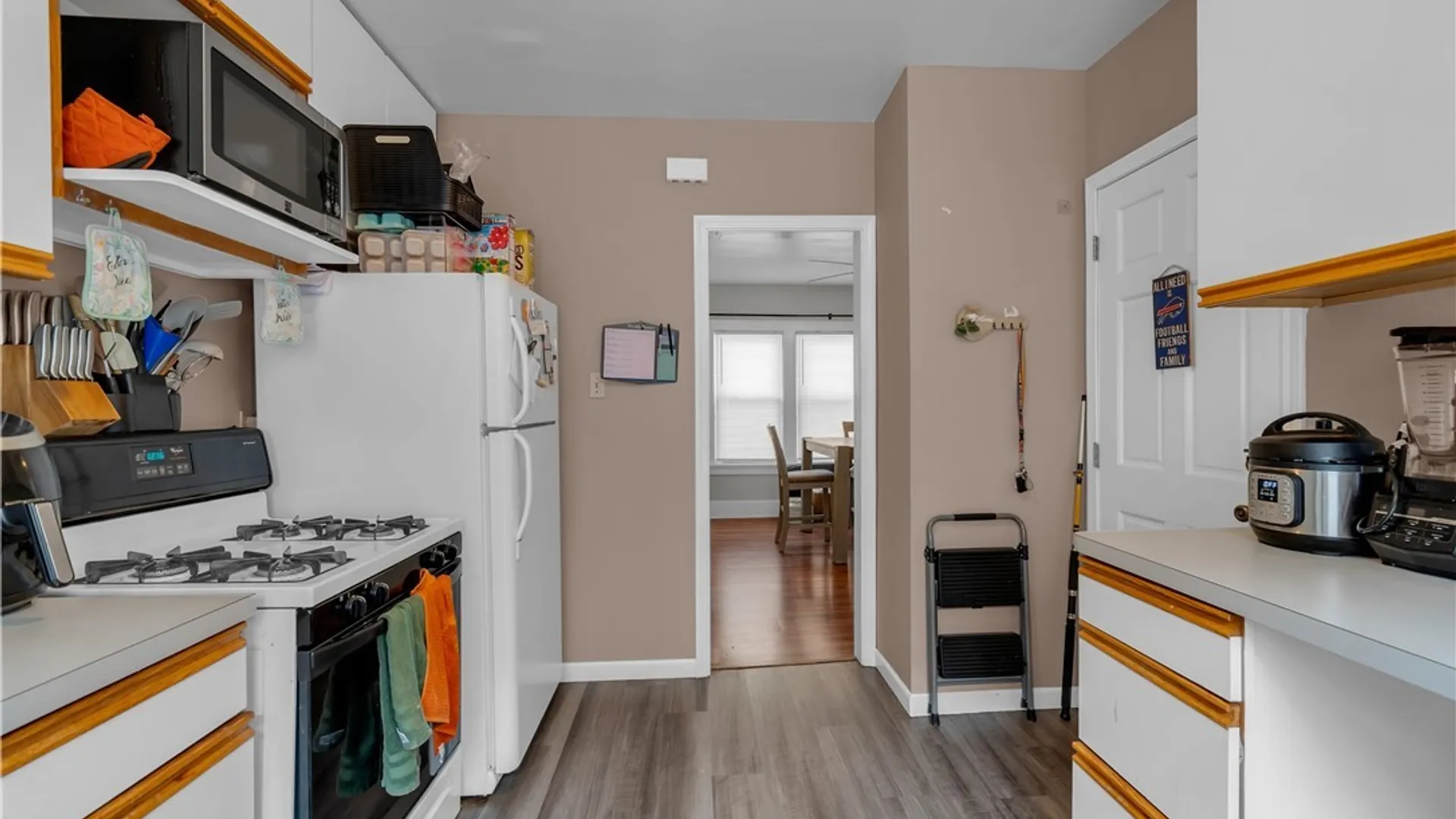 Property at 285 Hartwell Road, Buffalo, NY 14216 35