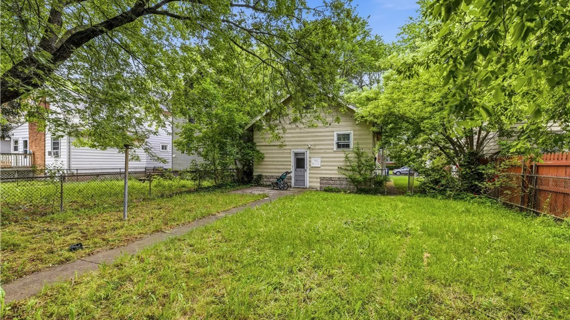 Property at 2248 Willow Avenue, Niagara Falls, NY 14305 10