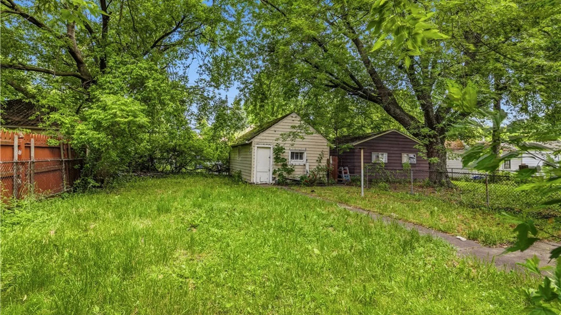 Property at 2248 Willow Avenue, Niagara Falls, NY 14305 9