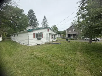 11 Mcmaster Street, Bath, NY 14810
