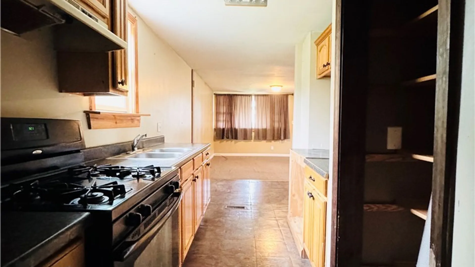 Property at 343 73rd Street, Niagara Falls, NY 14304 6