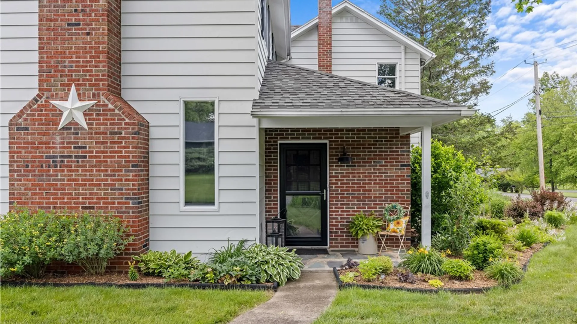 Property at 320 Jay Street, Geneva City, NY 14456 9