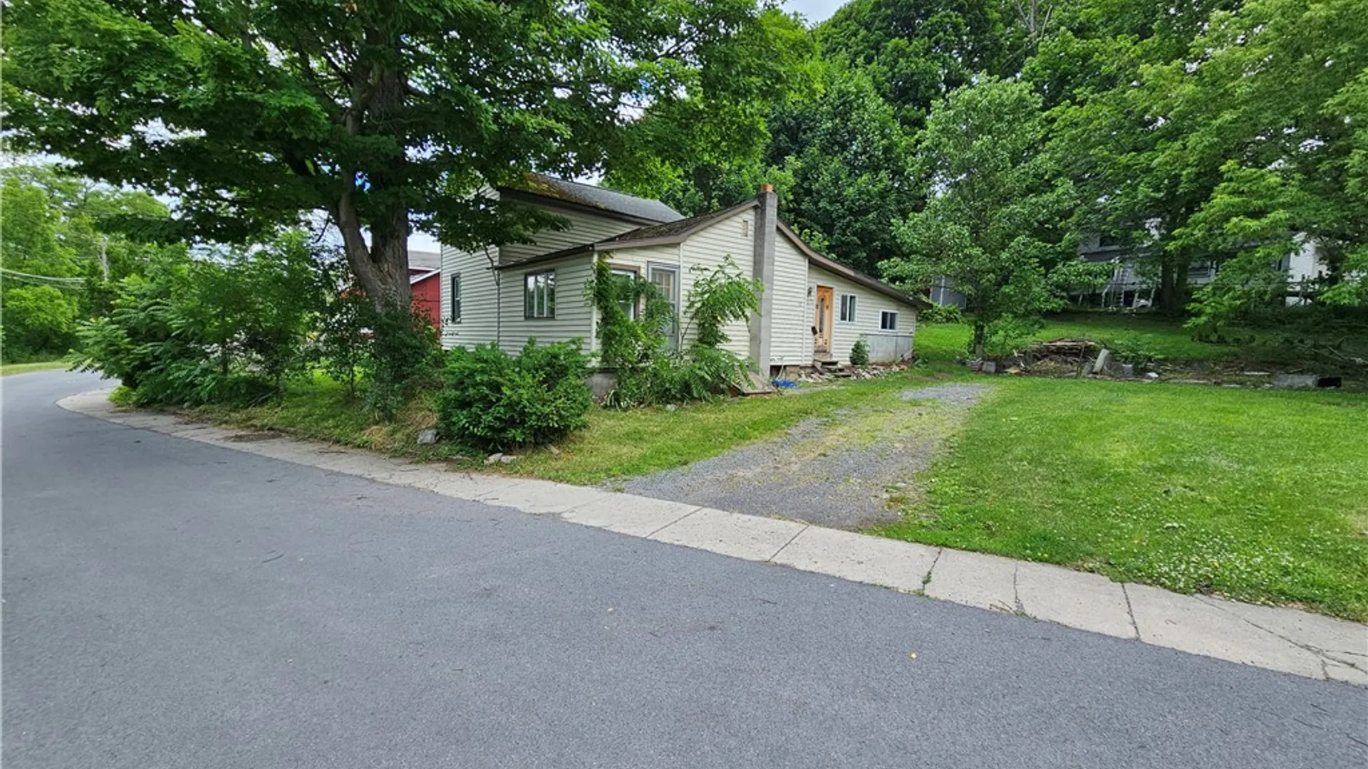 Property at 22 Miller Street, Auburn, NY 13021 3