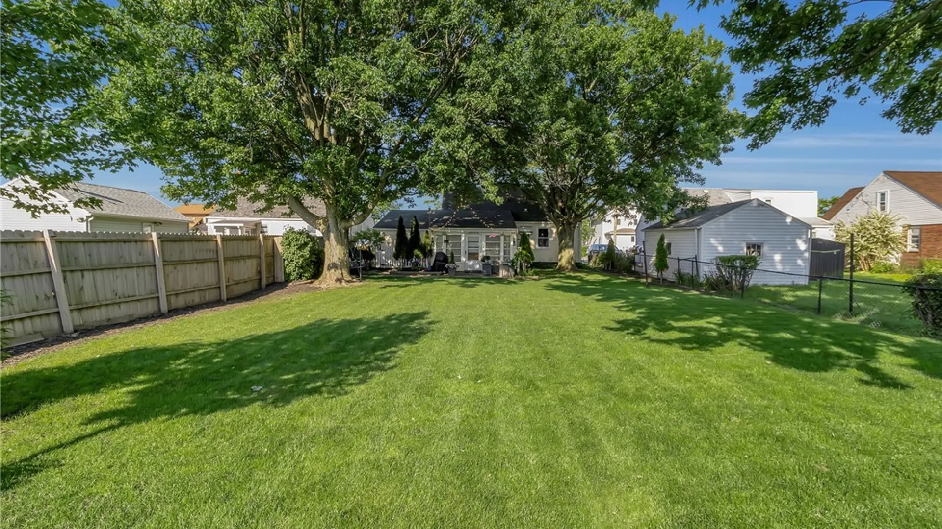 Property at 60 Arthur Street, Cheektowaga, NY 14225 23