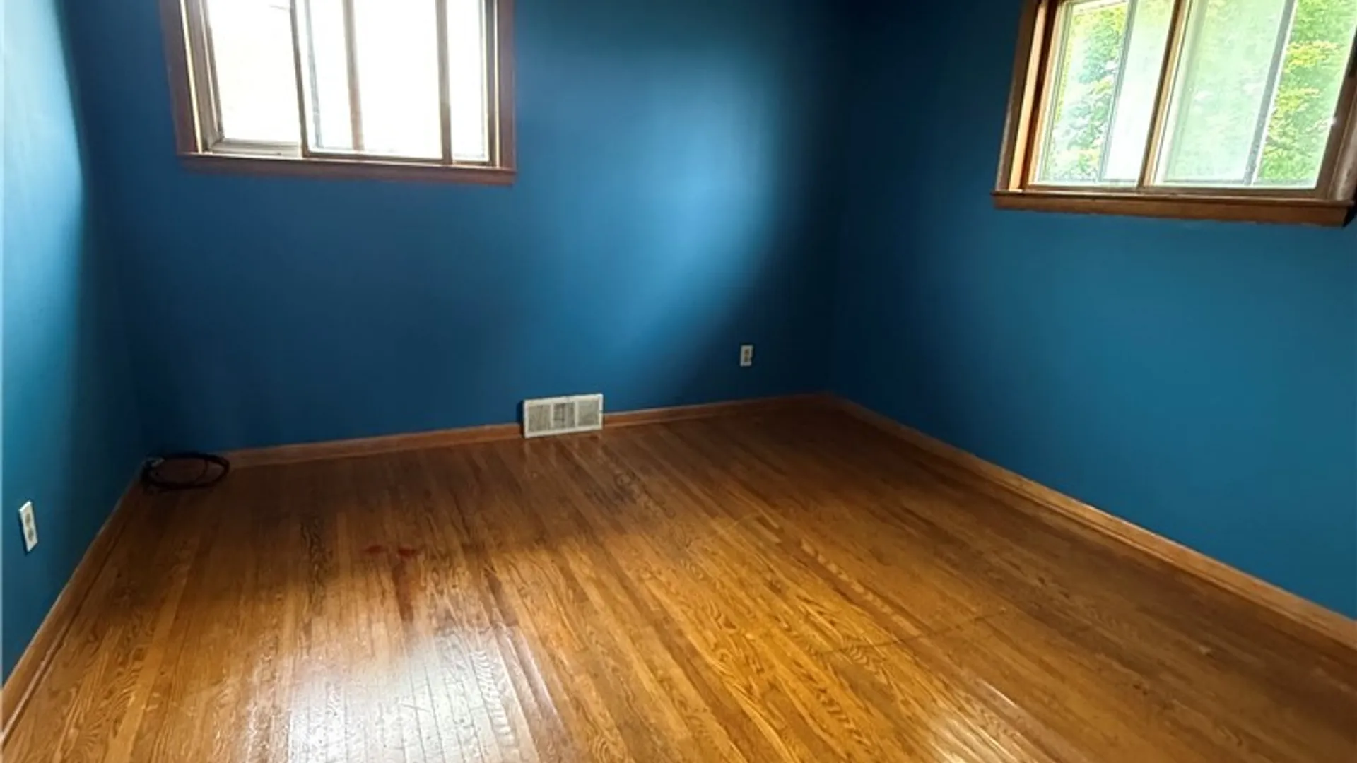 Property at 175 Vern Lane, Cheektowaga, NY 14227 6