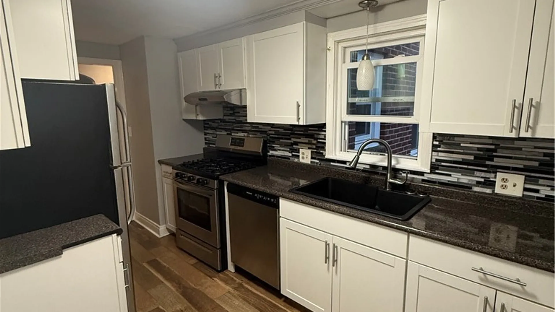 Property at 106 E Morris Ave, Buffalo, NY 14214 3