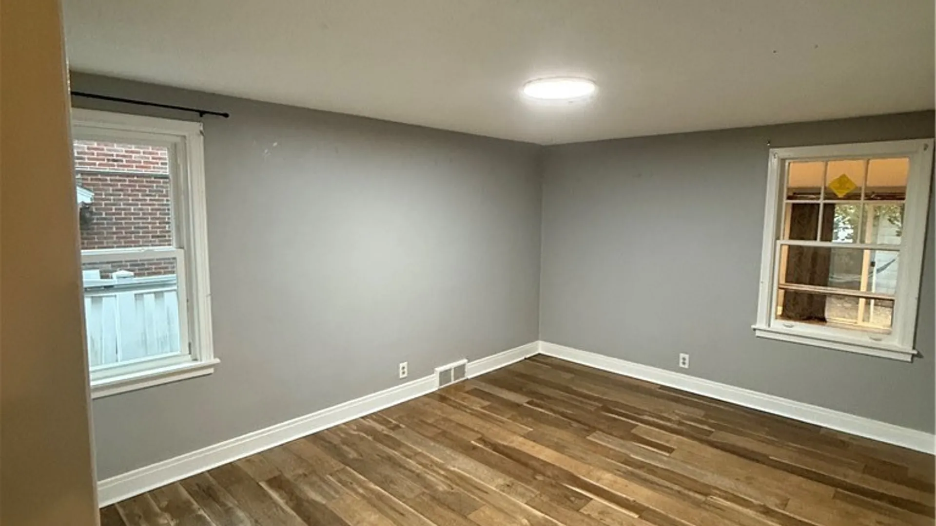 Property at 106 E Morris Ave, Buffalo, NY 14214 6