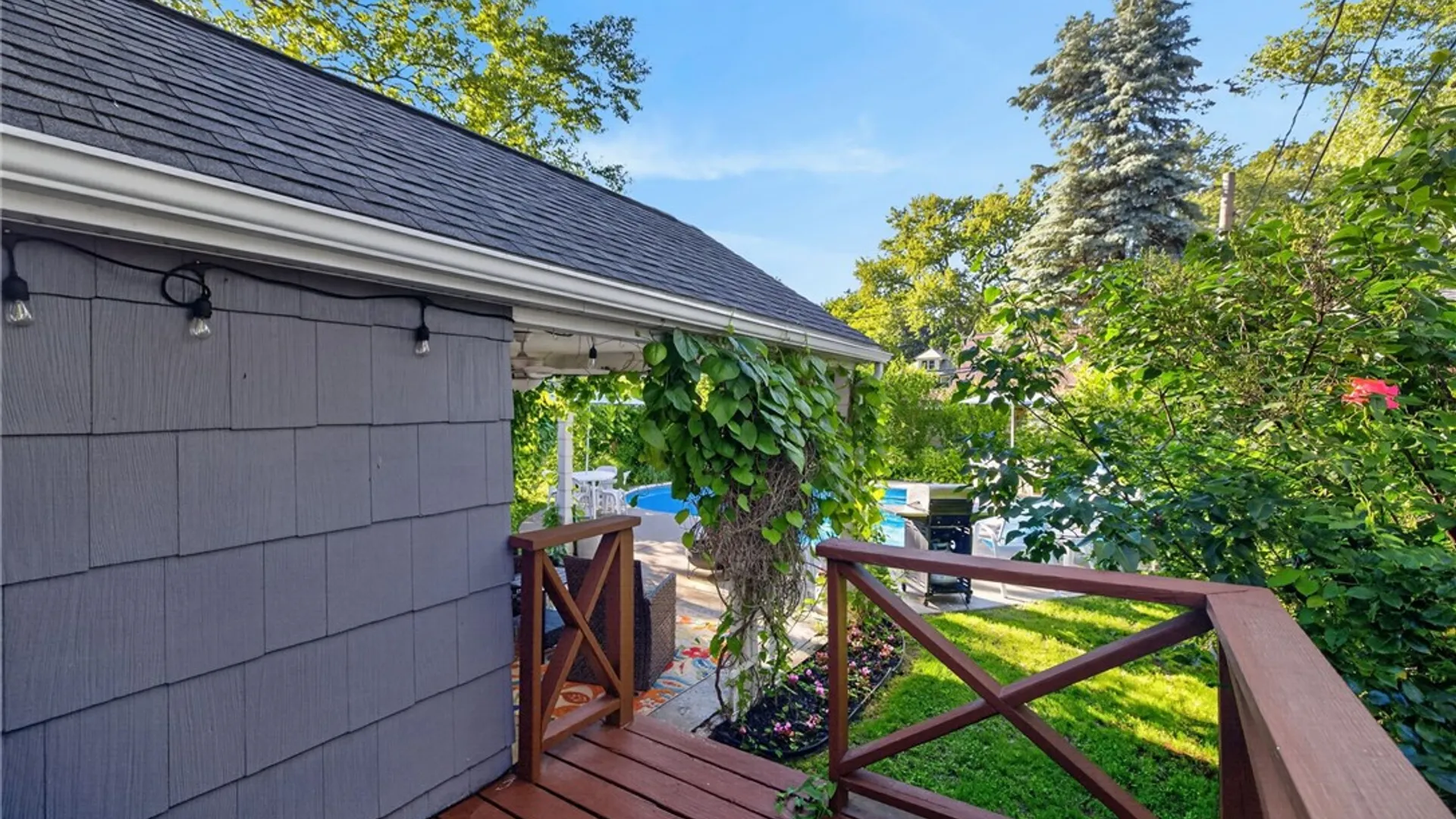 Property at 74 Pontiac Drive, Irondequoit, NY 14617 26
