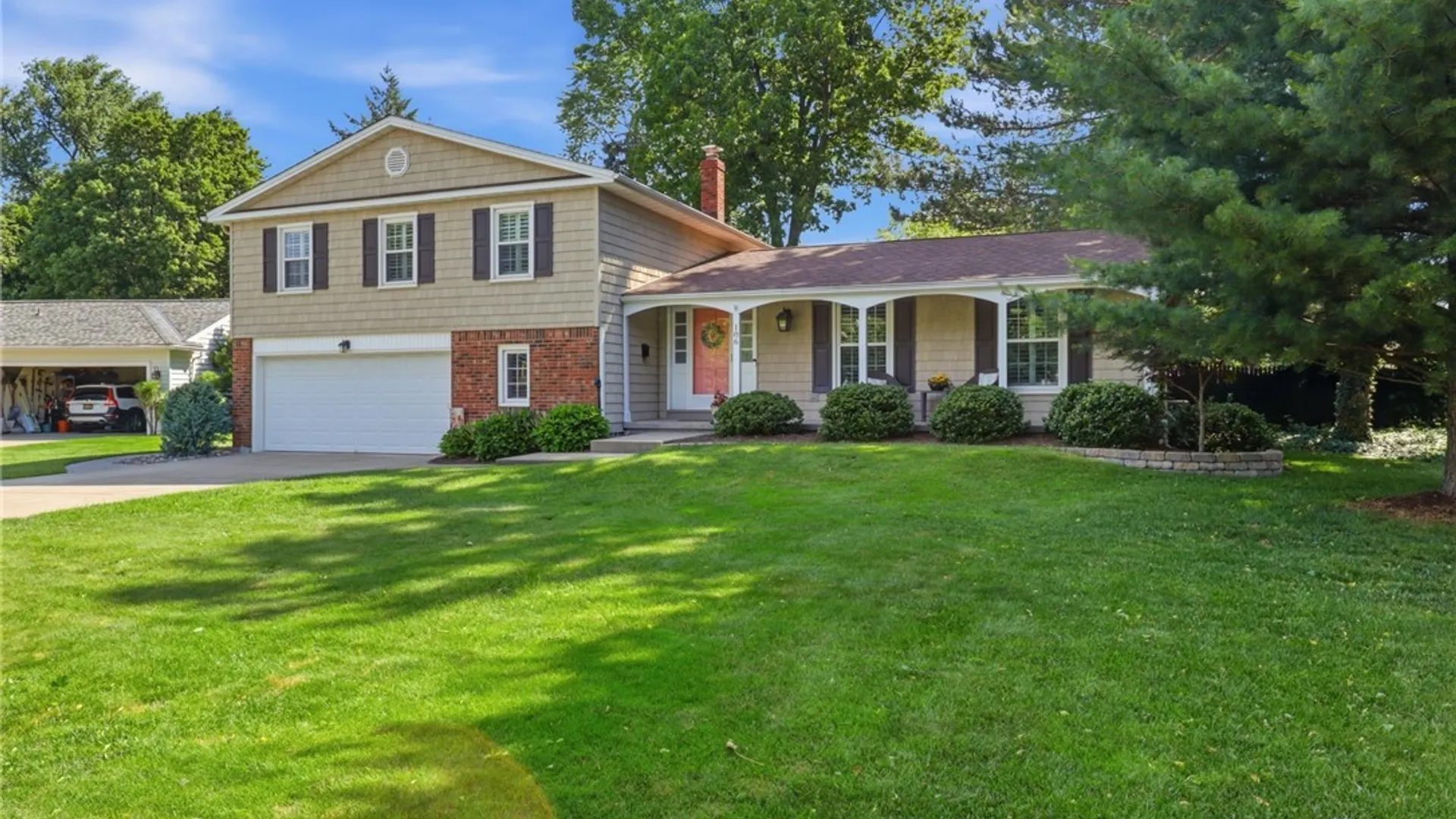Property at 186 Bridle Path, Amherst, NY 14221 3