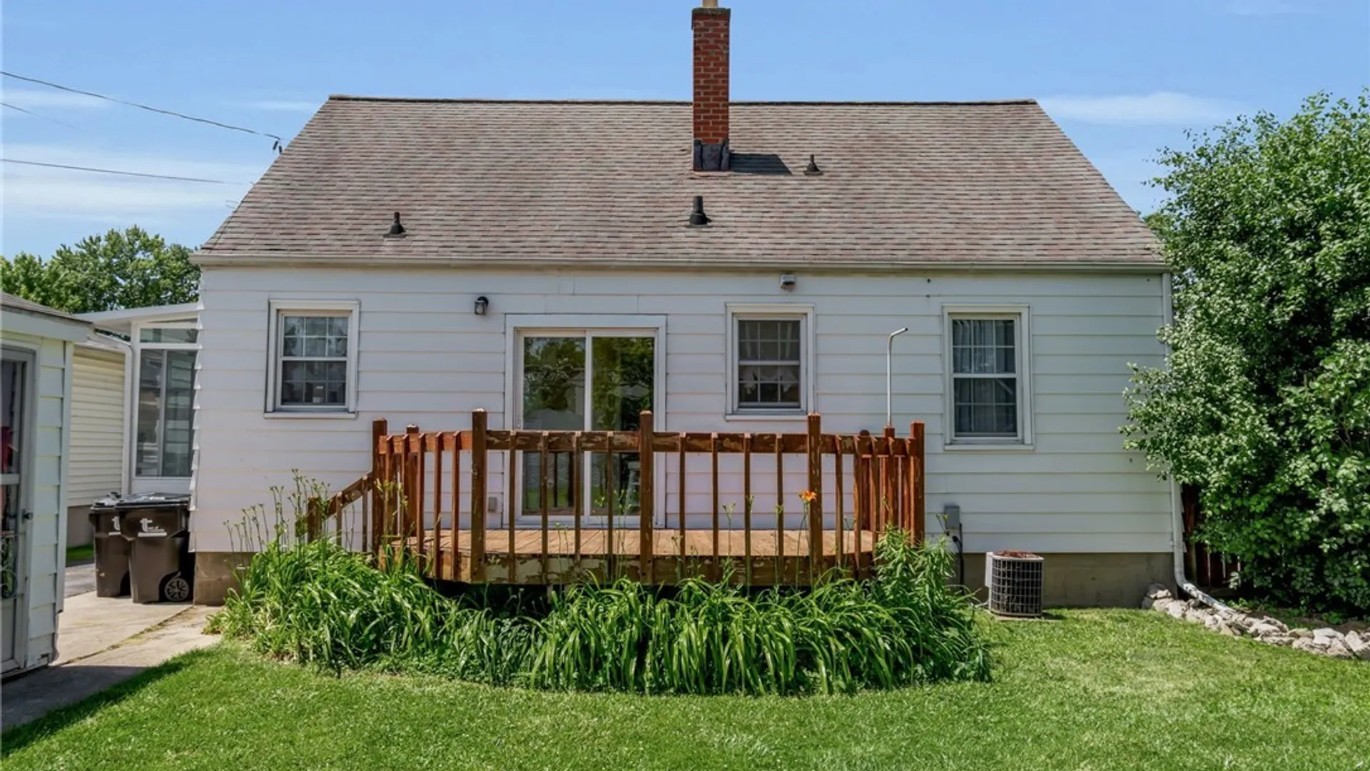 Property at 195 Parkhurst Boulevard, Tonawanda, NY 14223 12