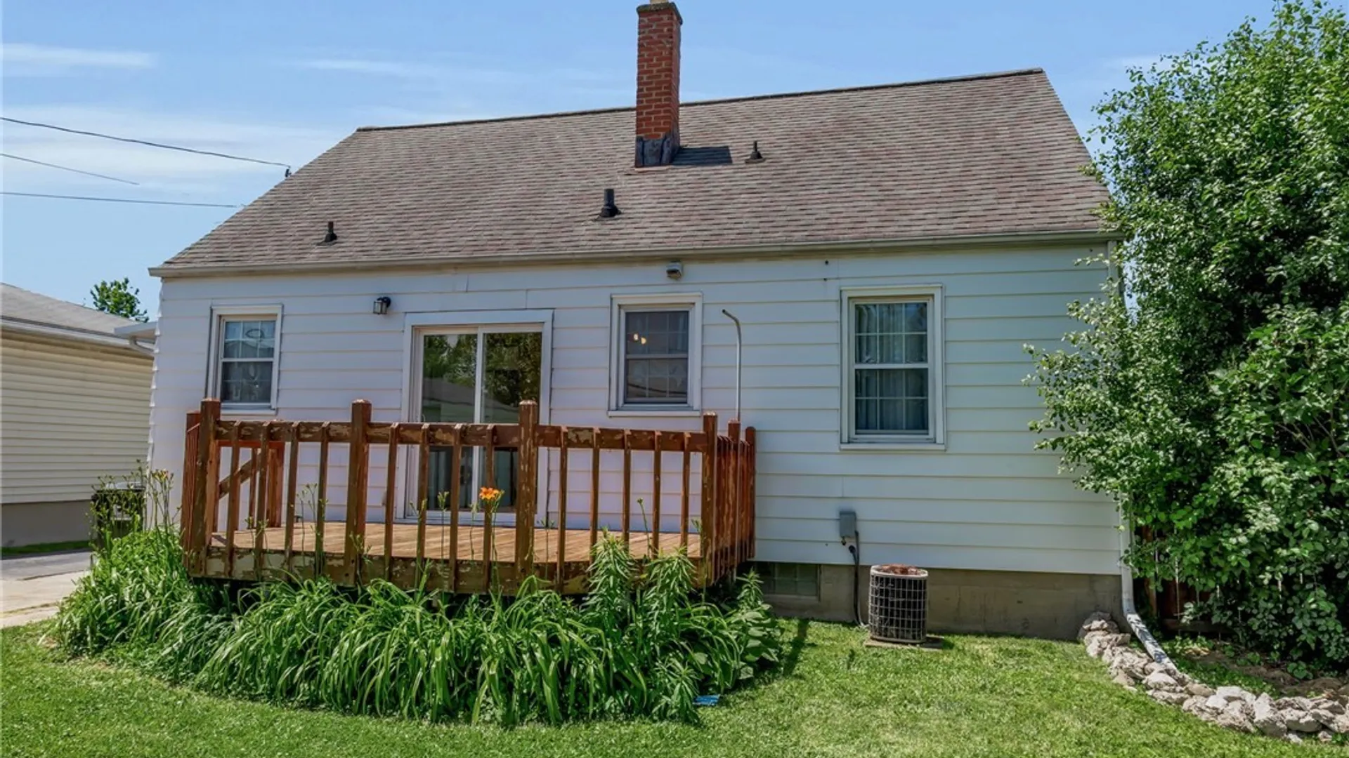 Property at 195 Parkhurst Boulevard, Tonawanda, NY 14223 13