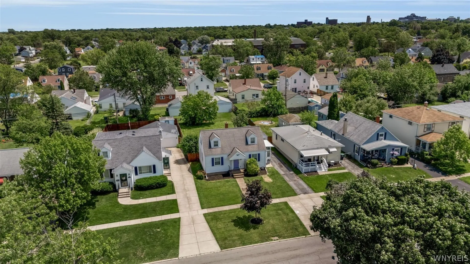 Property at 195 Parkhurst Boulevard, Tonawanda, NY 14223 7