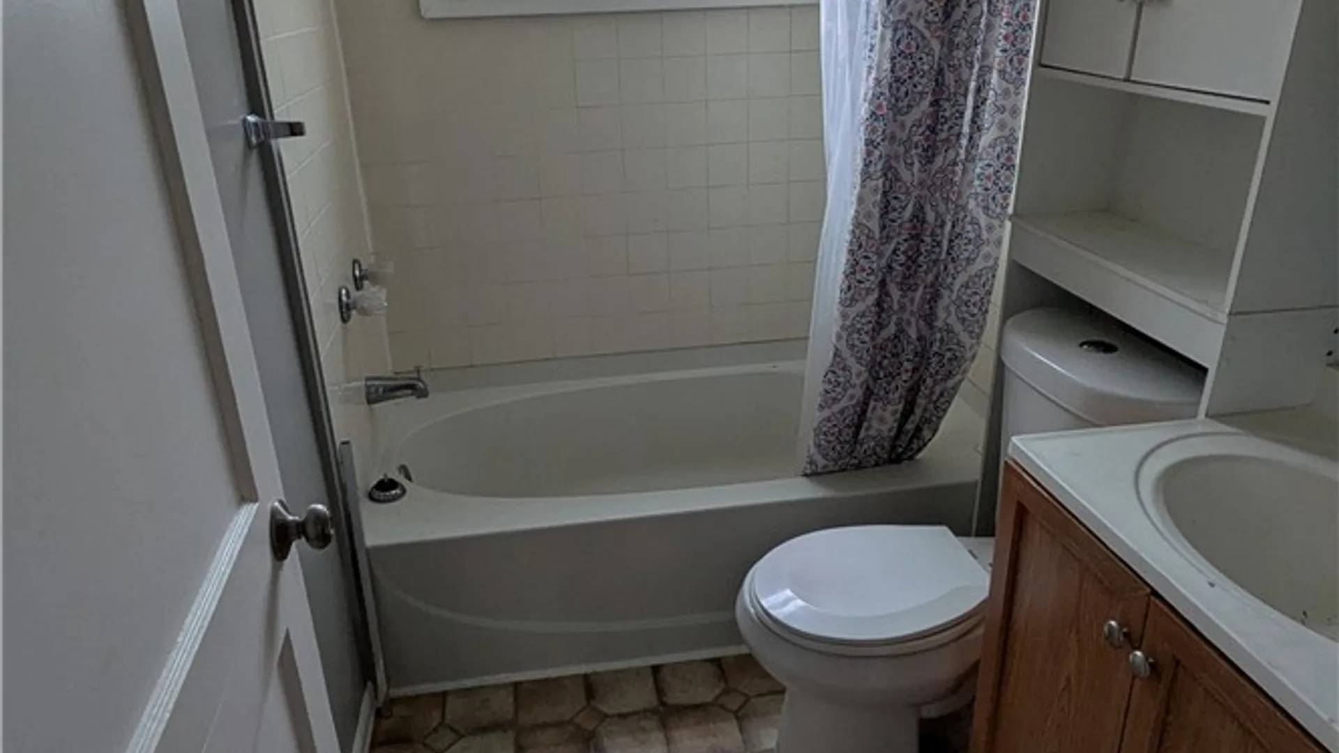Property at 19 School Street, West Seneca, NY 14224 9