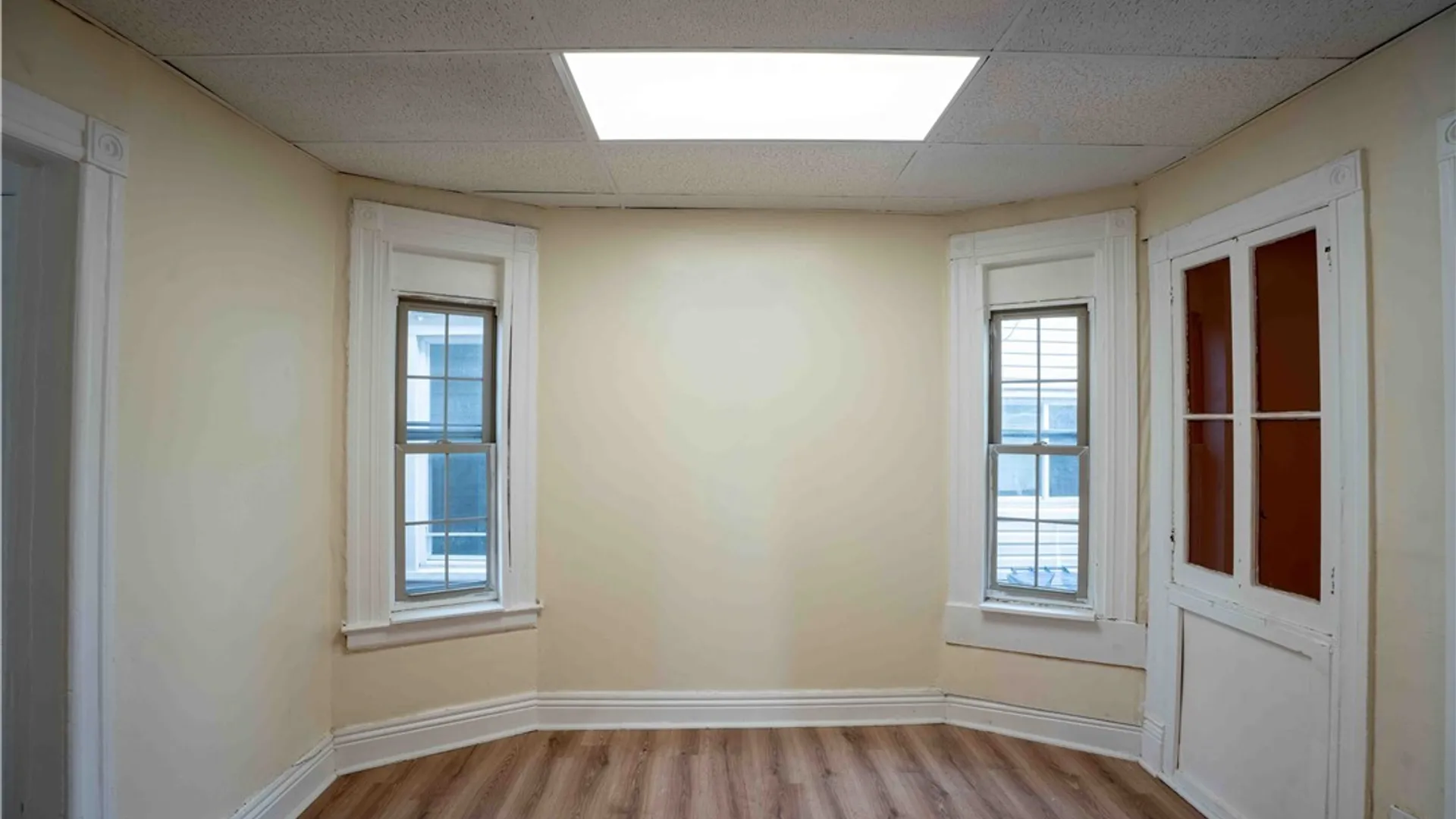 Property at 29 Sherwood Street, Buffalo, NY 14213 15