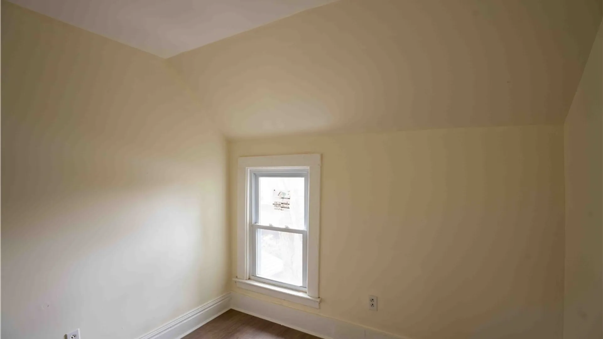 Property at 29 Sherwood Street, Buffalo, NY 14213 29