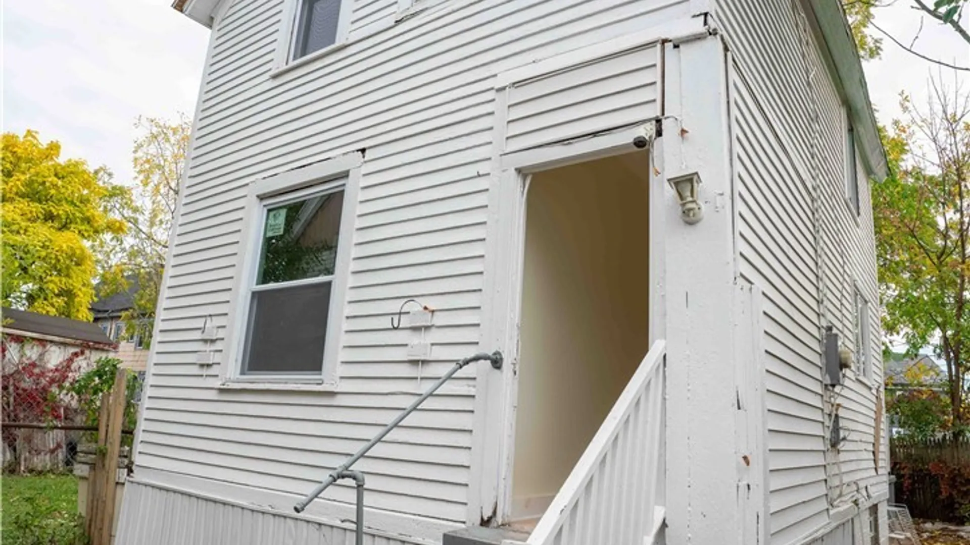 Property at 29 Sherwood Street, Buffalo, NY 14213 3