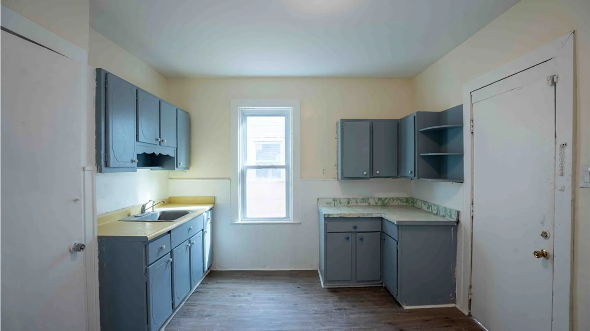 Property at 29 Sherwood Street, Buffalo, NY 14213 4