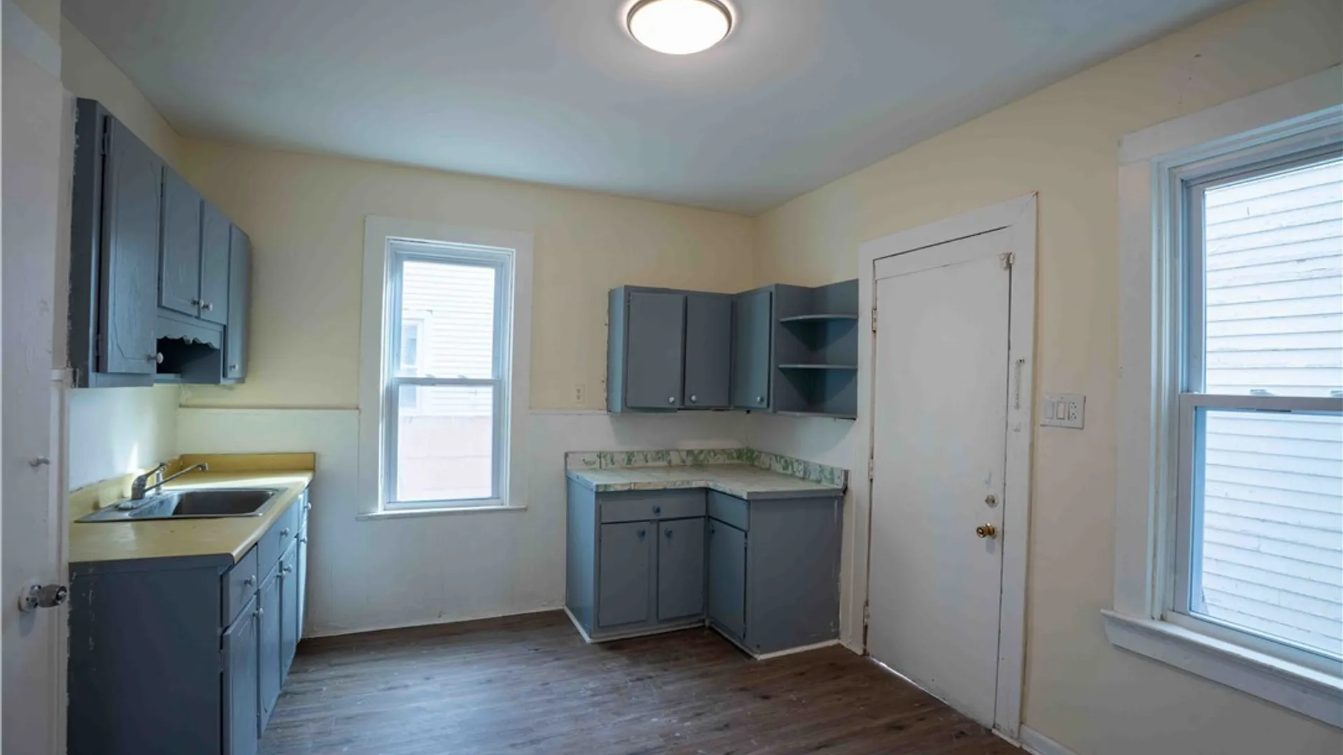 Property at 29 Sherwood Street, Buffalo, NY 14213 5