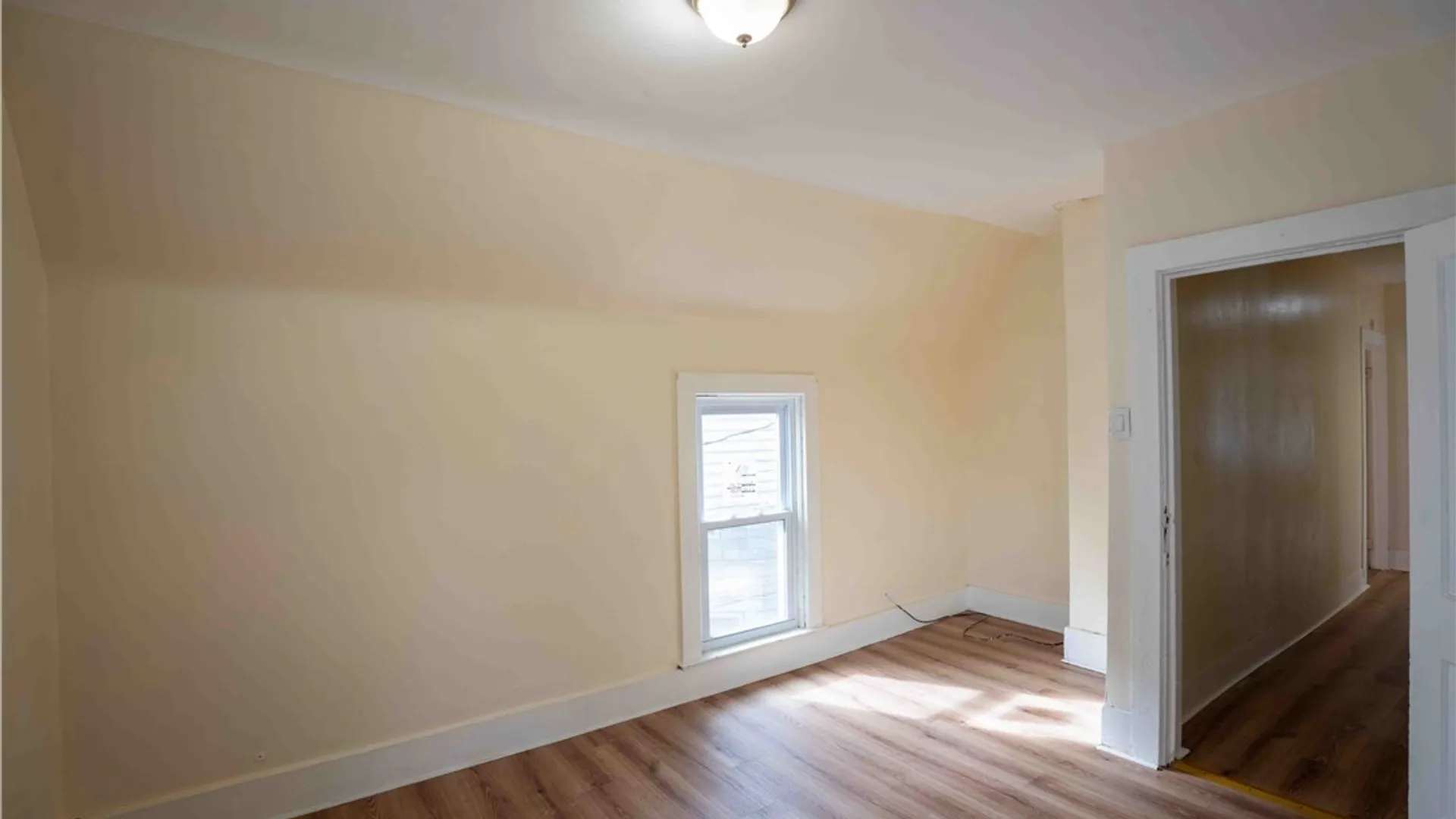 Property at 29 Sherwood Street, Buffalo, NY 14213 7