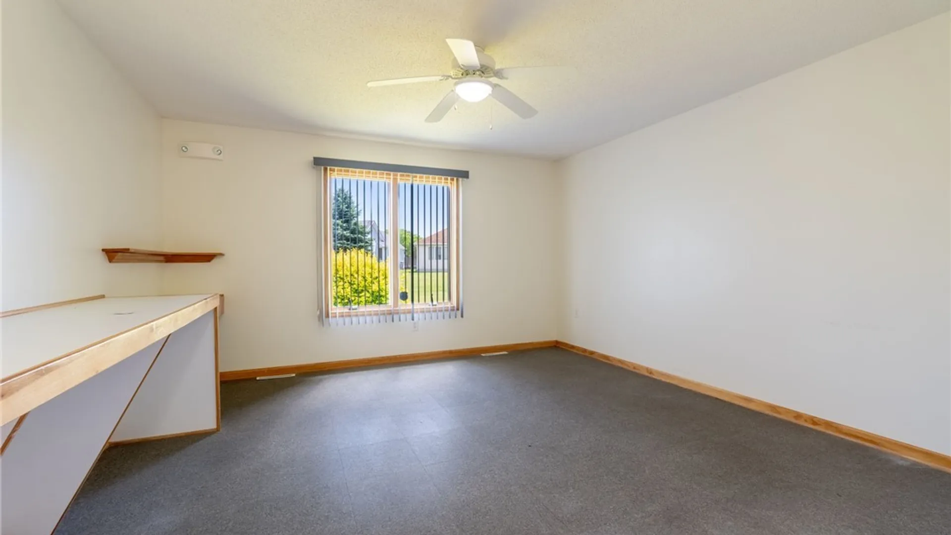 Property at 71 Niagara Shore Drive, Tonawanda, NY 14150 13