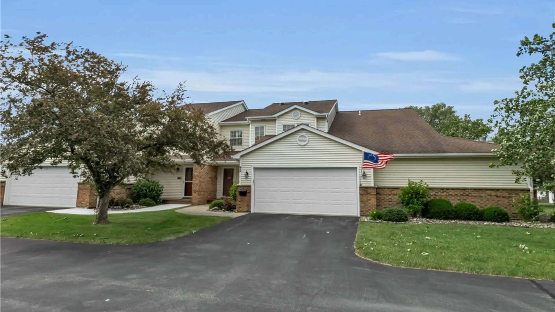 Property at 42 Hastings Drive, Orchard Park, NY 14127 39