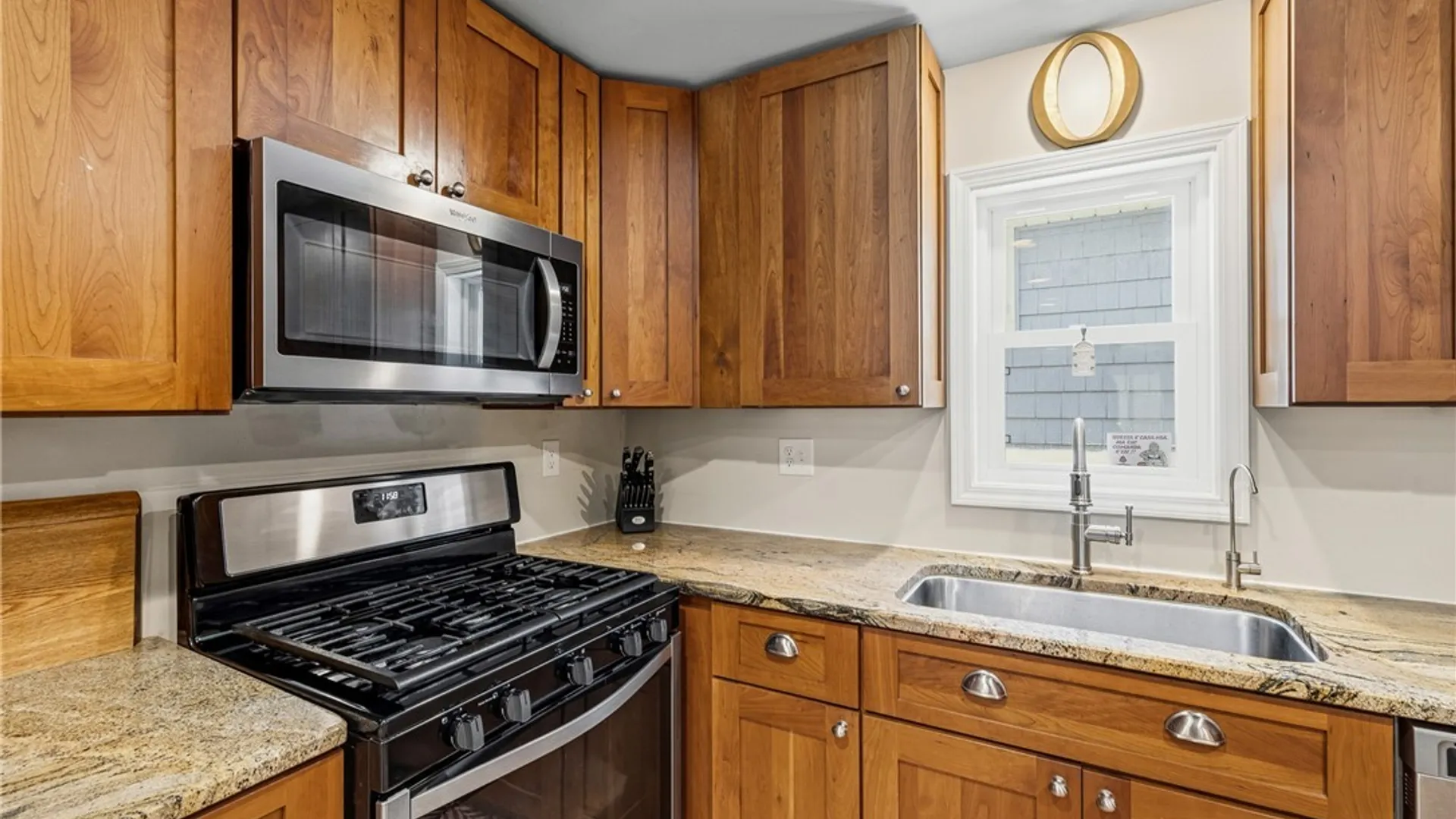 Property at 405 Warner Avenue, North Tonawanda, NY 14120 22