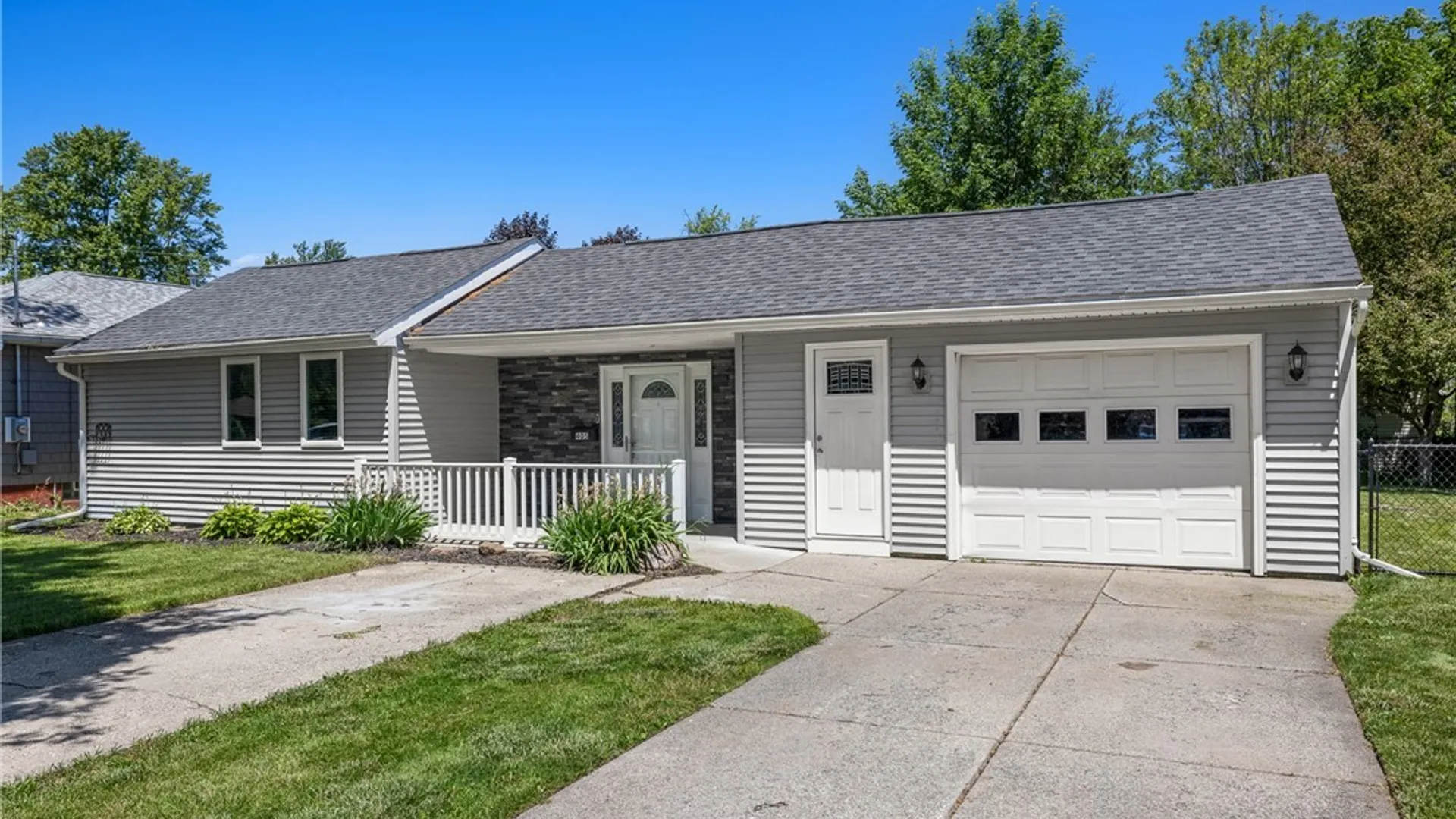Property at 405 Warner Avenue, North Tonawanda, NY 14120 3