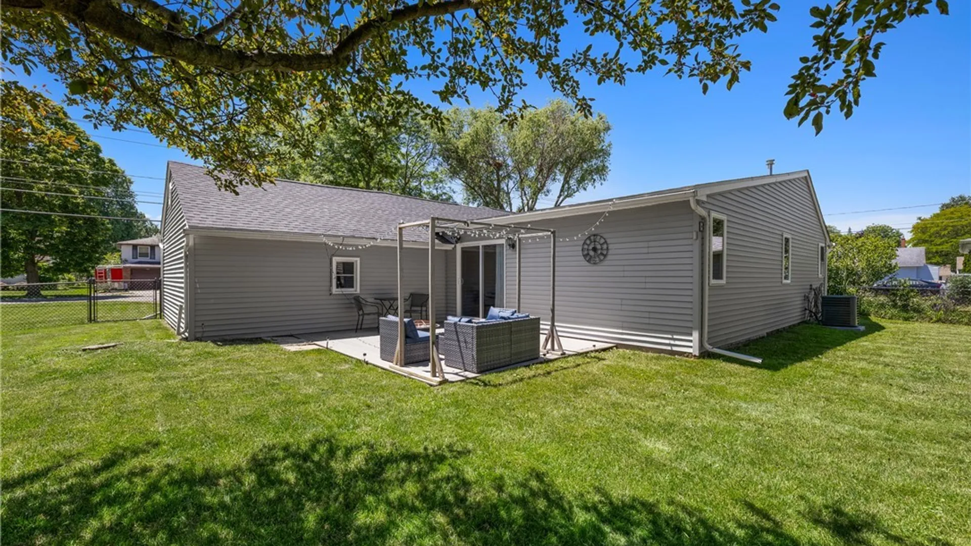 Property at 405 Warner Avenue, North Tonawanda, NY 14120 42