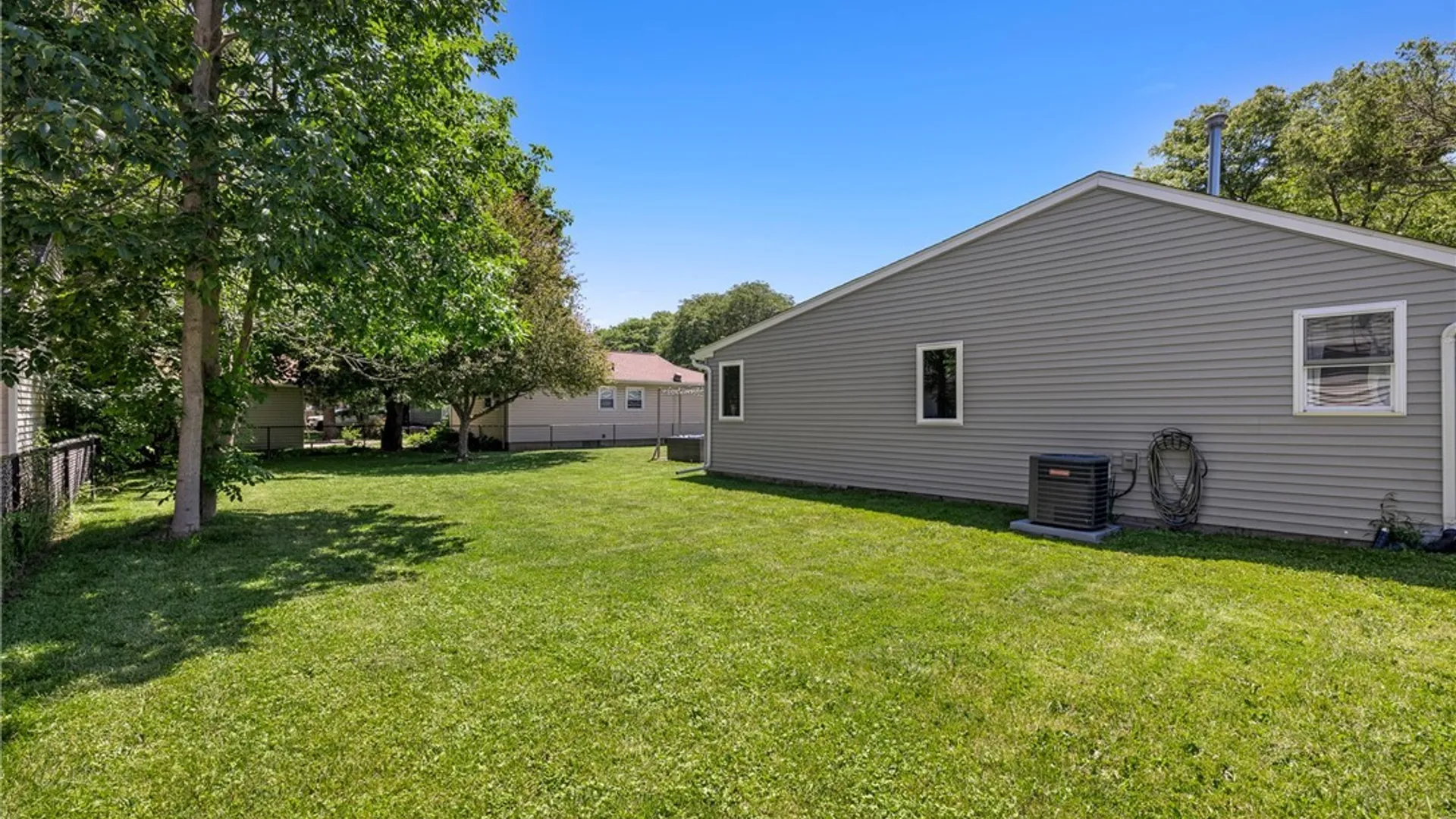 Property at 405 Warner Avenue, North Tonawanda, NY 14120 45